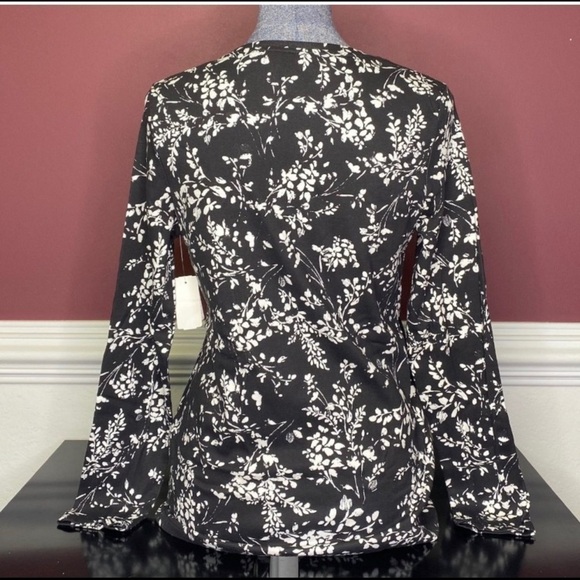 NWT croft & barrow long sleeve floral
print tee S - Picture 2 of 4